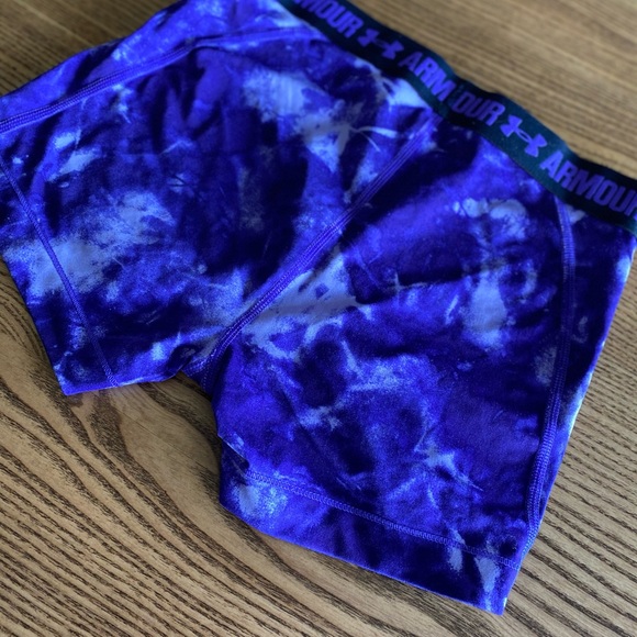 3/$25 ♻️ Under Armour Shorts Purple Xsmall/small - Picture 3 of 4